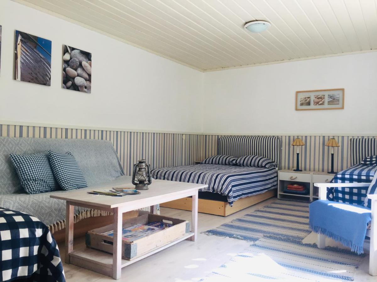 Kaju Guesthouses Nasva エクステリア 写真