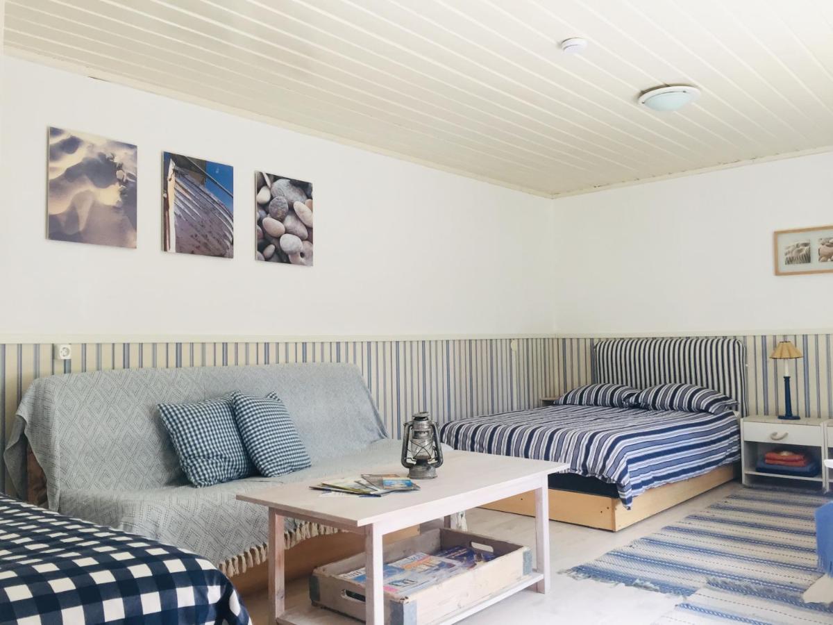 Kaju Guesthouses Nasva エクステリア 写真