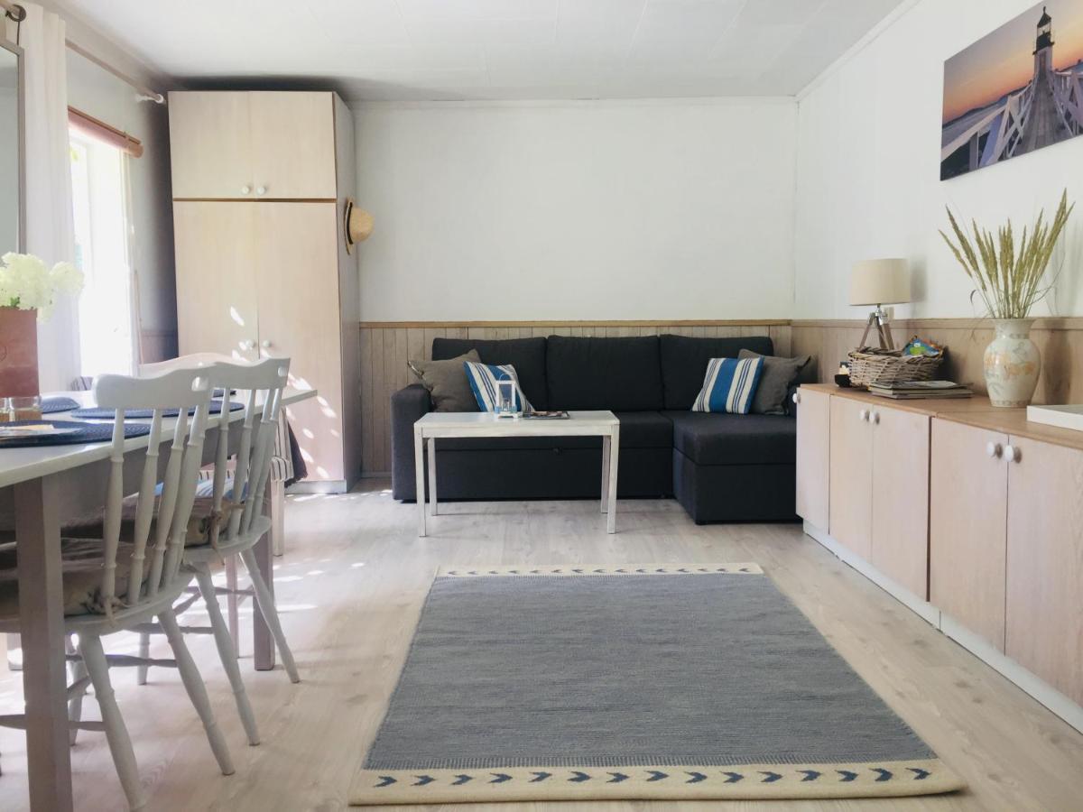 Kaju Guesthouses Nasva エクステリア 写真